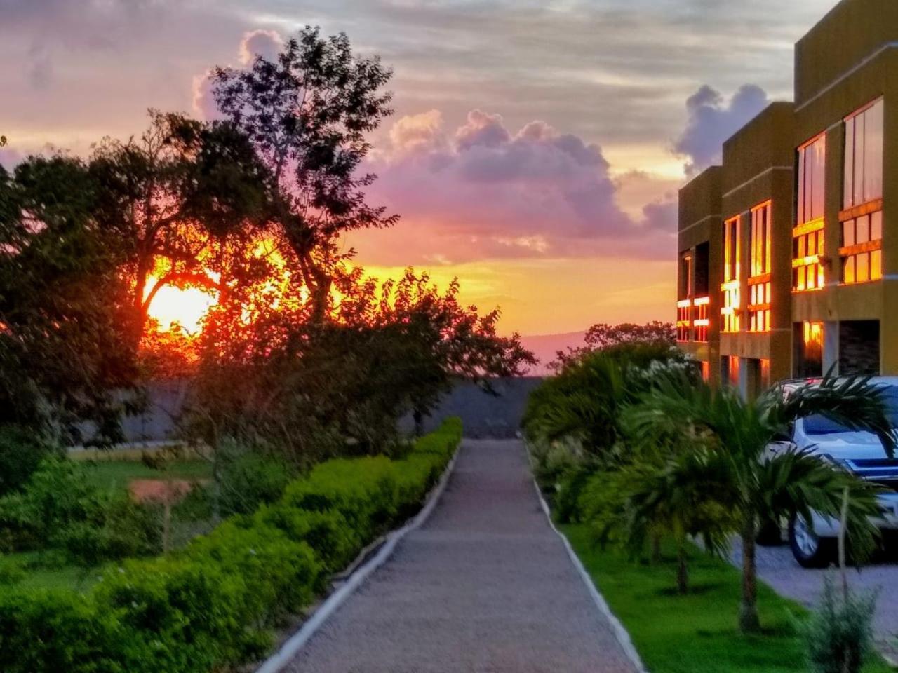 Flat Em Serra Negra - Pe - Proximo Bodega De Veio, Shows E Eventos Bezerros Exteriér fotografie